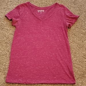 Mudd brand v-neck short sleeve everyday tee